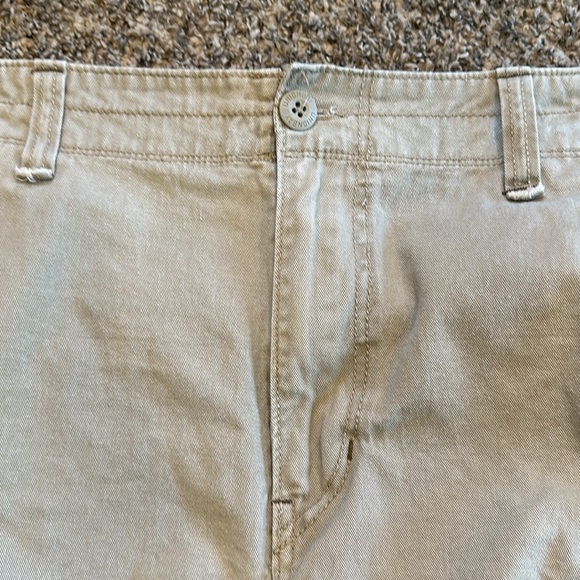 Union Bay cargo shorts - Picture 5 of 6